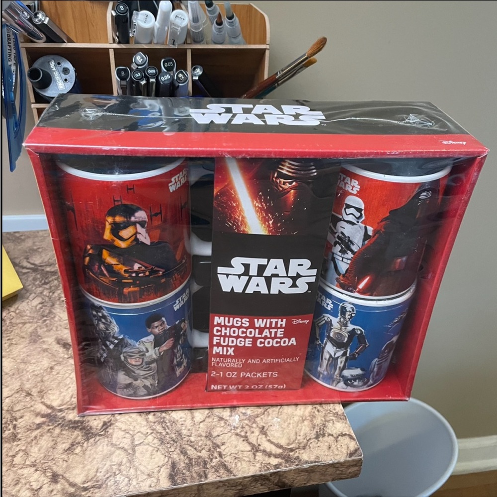 Star Wars Collectible Coffee Mugs 2016 Hot Cocoa Disney 4 Coffee Mugs New - Picture 2 of 6